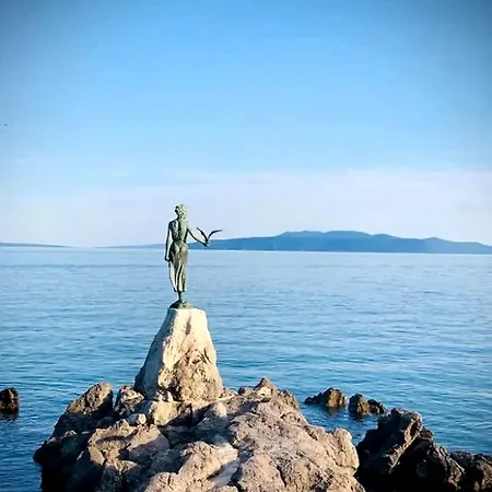 Julija 1 Rijeka