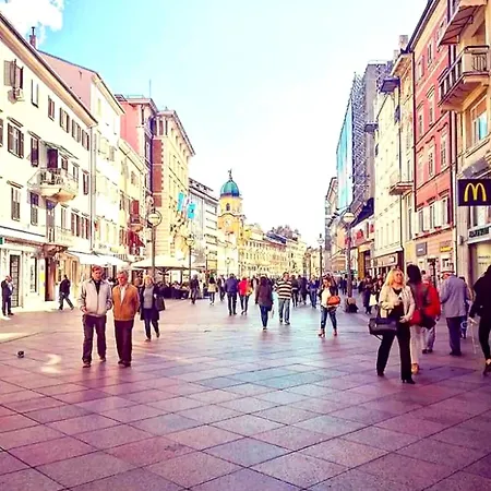Julija 1 * Rijeka
