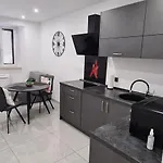 Julija 1 Apartment *